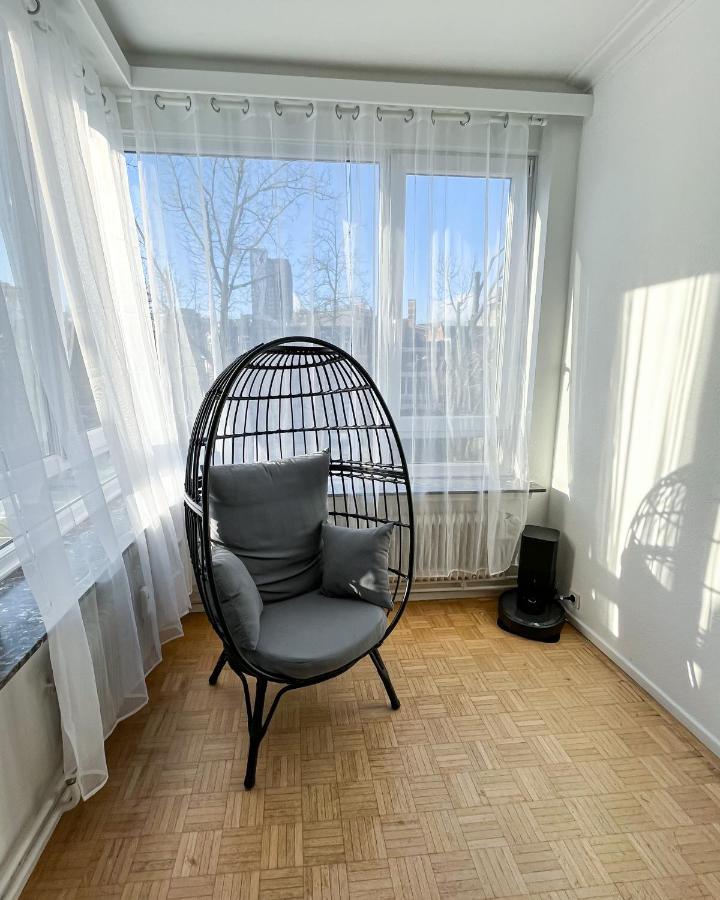 Cosy Two Bedroom Apartment In Брюссель Екстер'єр фото