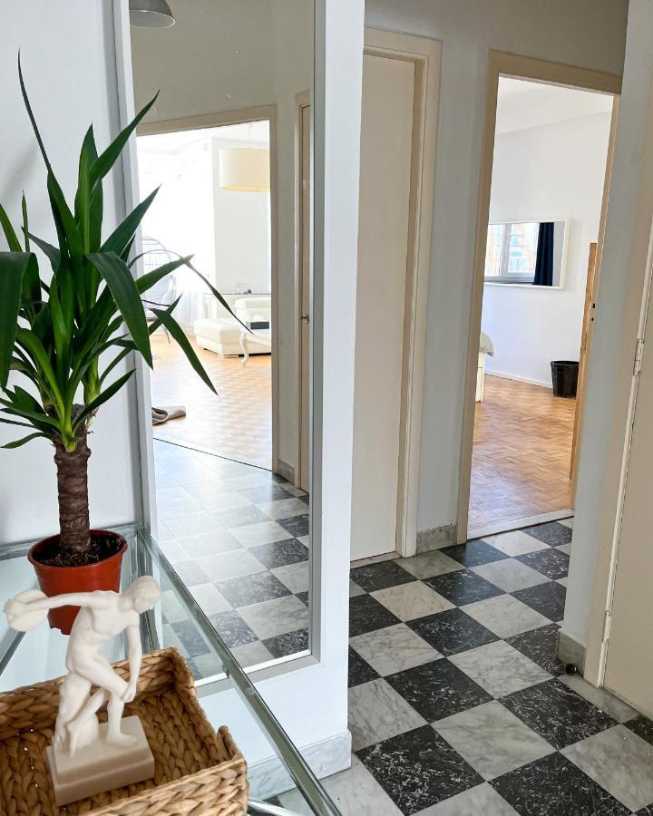 Cosy Two Bedroom Apartment In Брюссель Екстер'єр фото