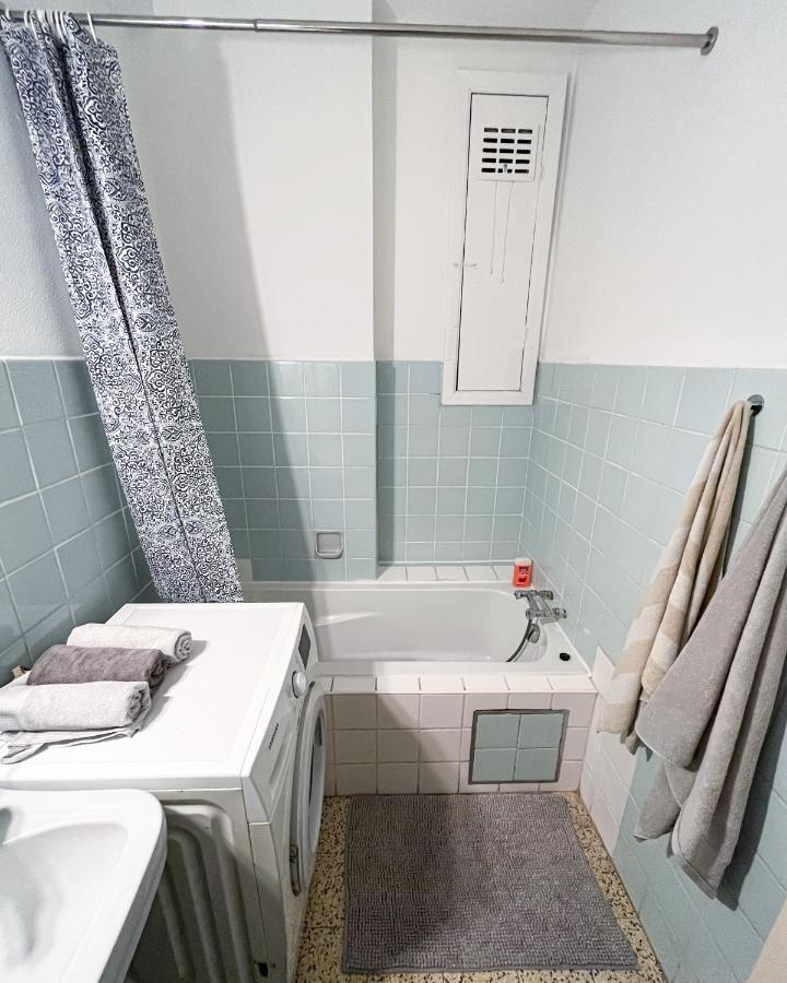 Cosy Two Bedroom Apartment In Брюссель Екстер'єр фото